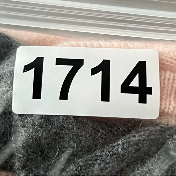 Vintage Mondi Grey Pink Wool Angora Tunic Cowl Neck Sweater Size 38 US Medium - Picture 8 of 9